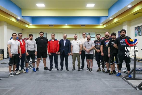 Հայաստանի հավաքականները բաց մարզում անցկացրեցին ԶԼՄ ներկայացուցիչների համար