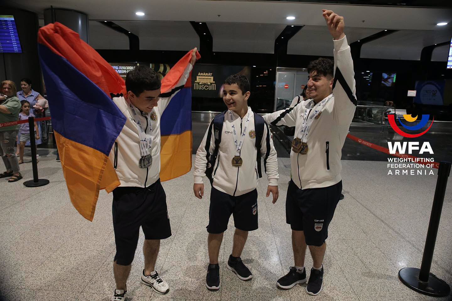 Լուսանկարներ.